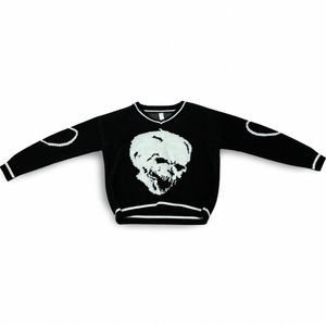(VINTAGE) Low cropped skull crew neck with hearts on the elbows